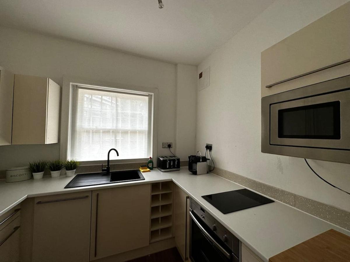 Spacious Studio For 4 Flat Near Regents Park N2 لندن المظهر الخارجي الصورة