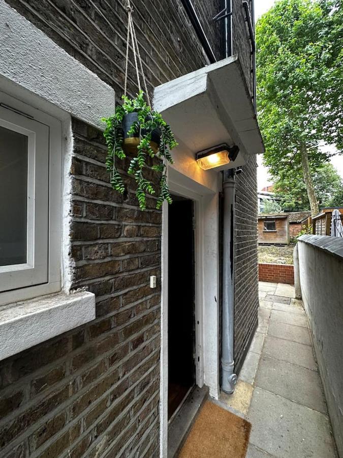 Spacious Studio For 4 Flat Near Regents Park N2 لندن المظهر الخارجي الصورة